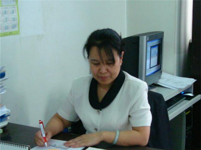 李宝玲.jpg