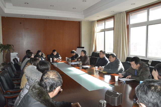 4-座谈会现场.jpg