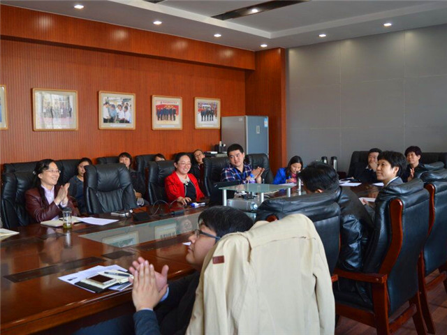 图1 杨金青主任主持启动会.jpg