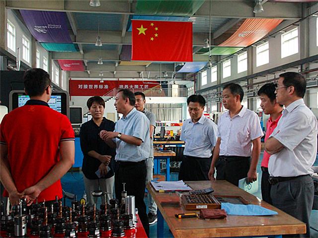 图2-1.jpg 图2-1.jpg